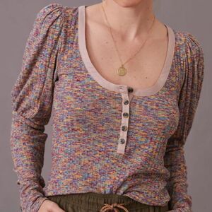 NWOT ANTHROPOLOGIE Purple Lavender Puff Sleeve Knit Henley Top Womens XS